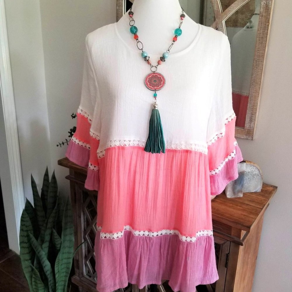 Top, Blouse. White, Coral Pink, Lavender. Lady Noiz Brand. Size 1XL